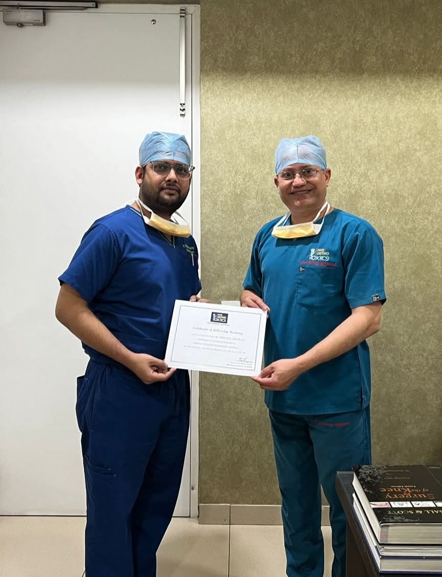 Dr. Debdutta Banerjee, Orthopedic Surgeon at Apex Ortho Behala, Kolkata — photo 2